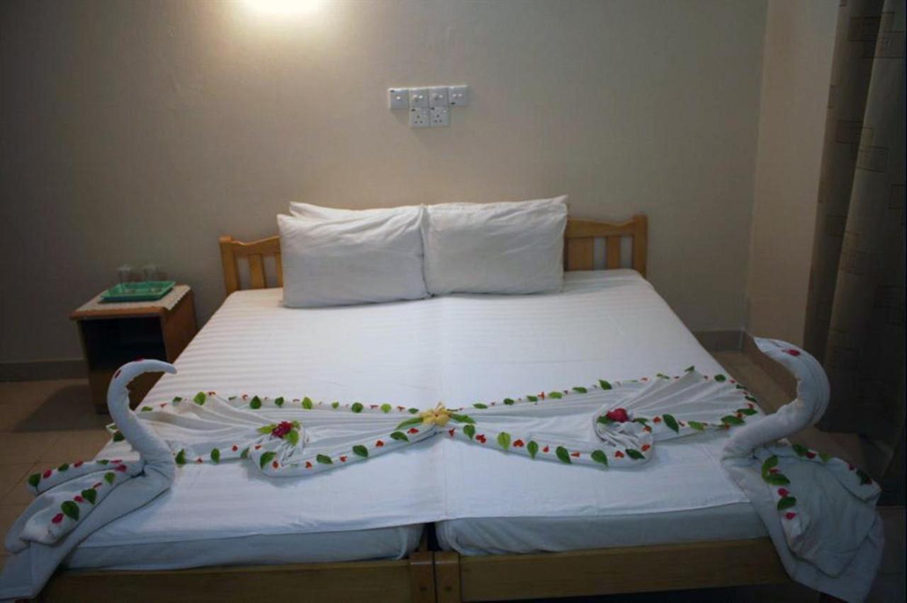 Dharavandhoo Stay Ngoại thất bức ảnh