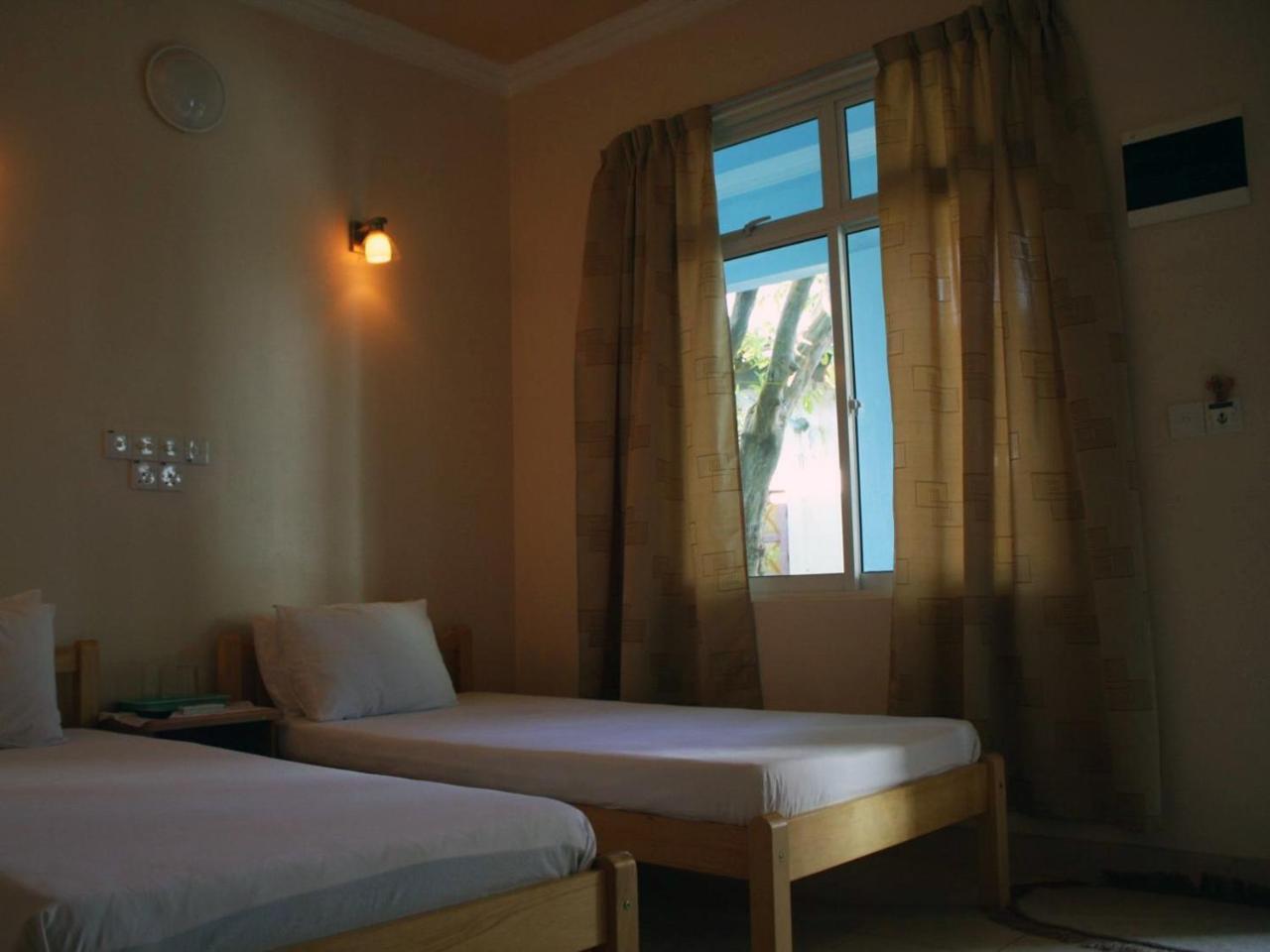 Dharavandhoo Stay Ngoại thất bức ảnh