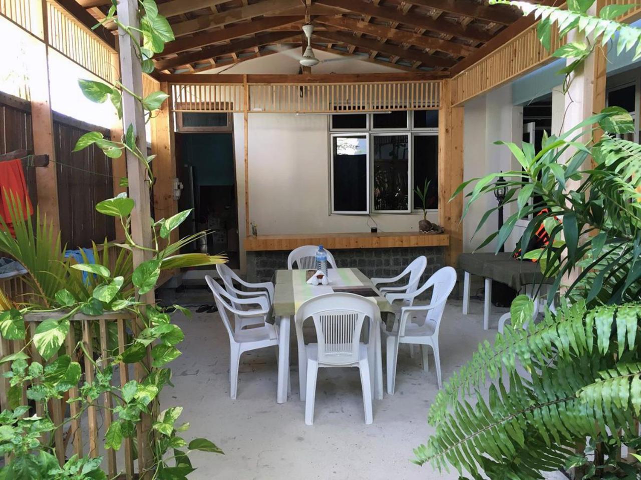 Dharavandhoo Stay Ngoại thất bức ảnh